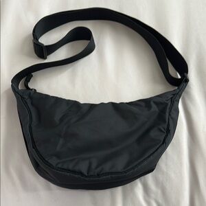 Uniqlo Black Round Mini Shoulder Bag